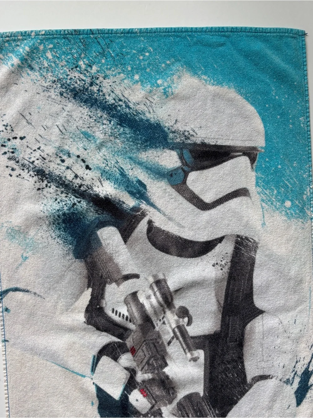 Beach Towel Star Wars Stormtrooper Graphic 26x51” 100% Cotton Vintage